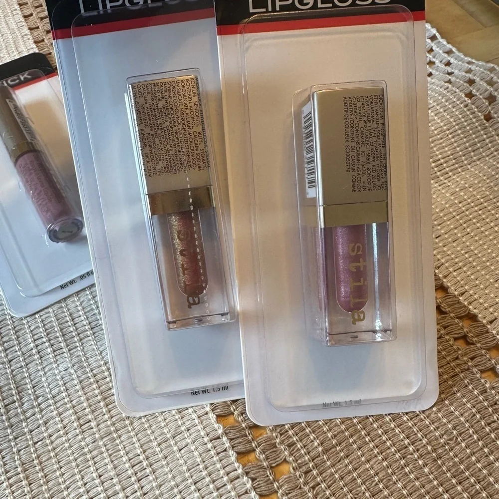 Stila Travel Size Lip Products Glosses and Liquid Lipsticks - Picture 2 of 7